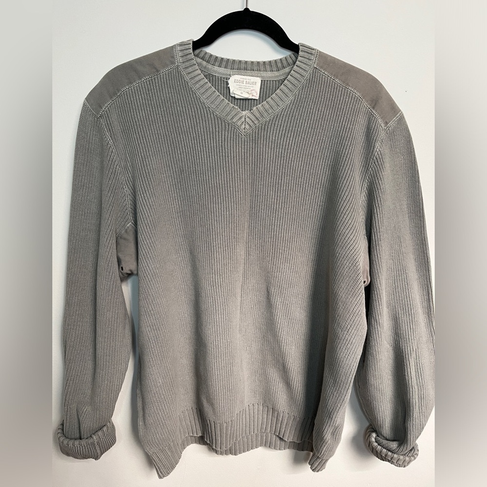 Eddie Bauer Men's Light Gray V-Neck Sweater